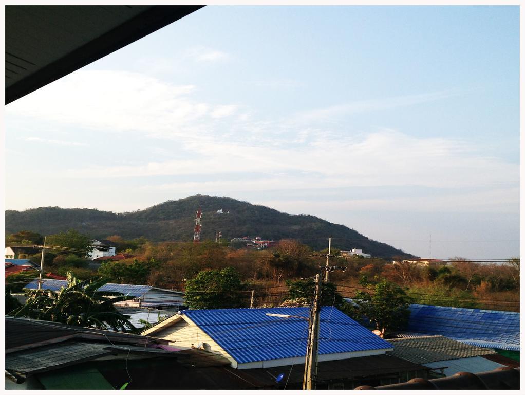 Sichangstyle Resort Ko Si Chang Buitenkant foto